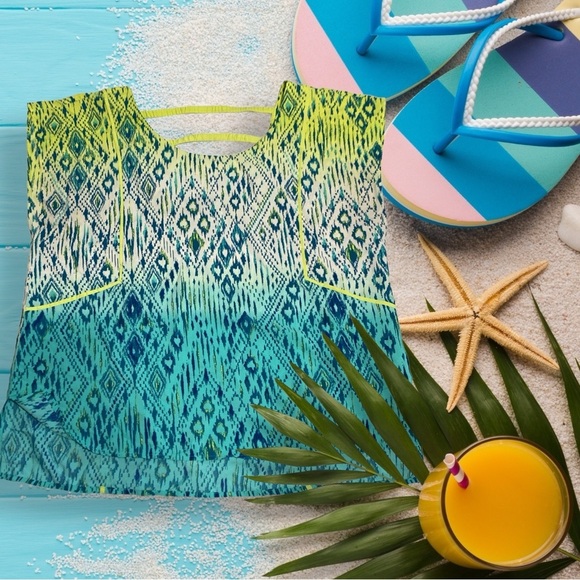 American Eagle outfitters 100%poly quick dry, summer blouse, geometric d… - Picture 12 of 15